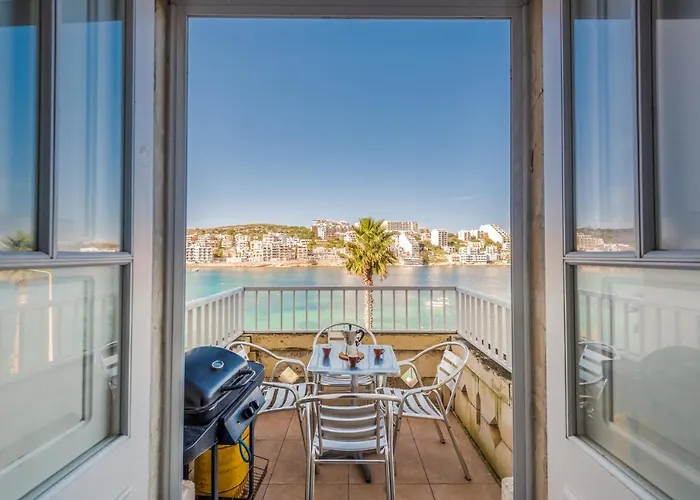Blue Harbour 2 Bedroom Seafront Apartments With Large Terrace With Spectacular Sea Views - By Getawaysmalta